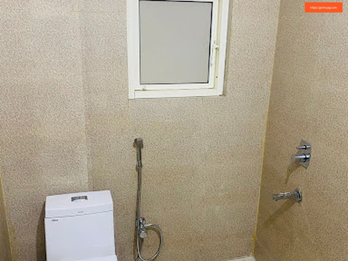 Royal Pg | Pg In Gurgaon | Best Boys & Girls Pg Sector 69 Gurgaon | Pg Near Genpact Badshahpur | Luxury Furnished Pg exterior